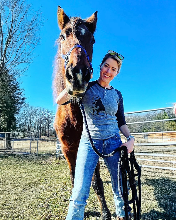 monica_uthlaut_st_louis Monica Uthlaut with horse